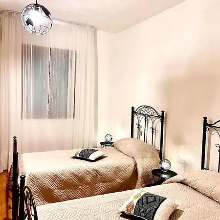 Mariaurelia 度假居 *